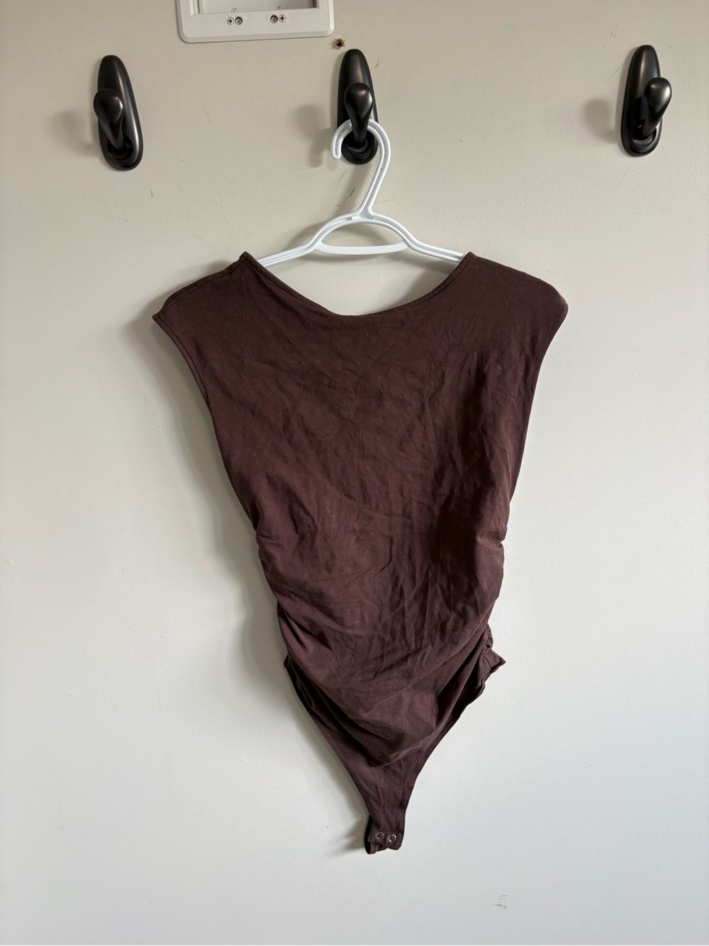 Good American Brown Sleeveless Scoop Back Bodysuit